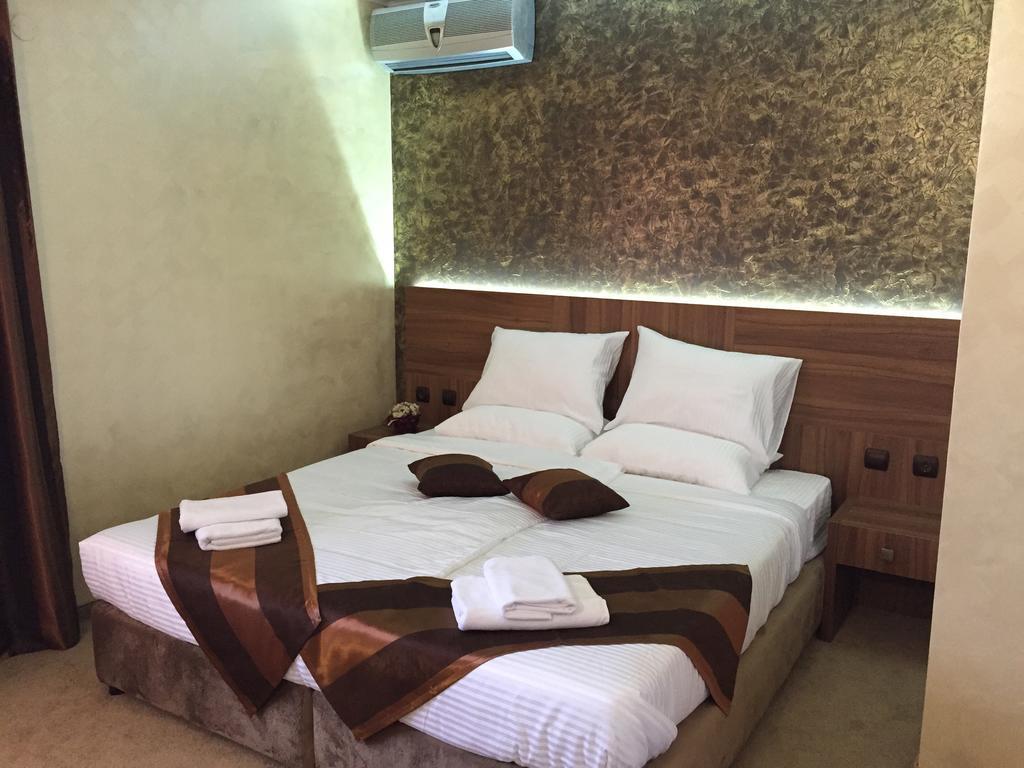 Family Hotel Kontesa Лозенец Номер фото